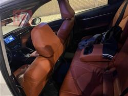 تۆیۆتا کامری